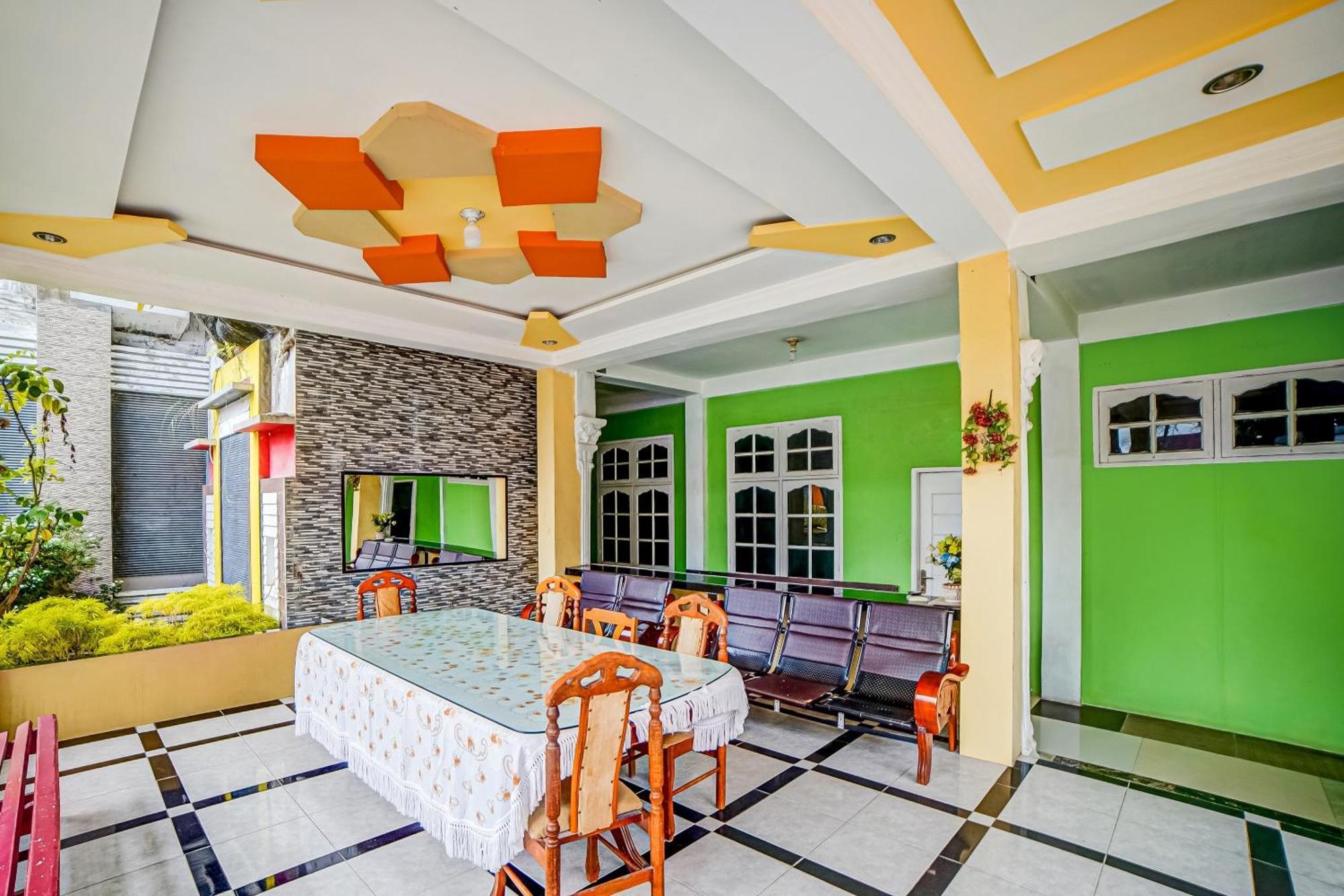 Oyo 90980 Al Karim Syariah Hotel Tanjungbalai Exterior photo